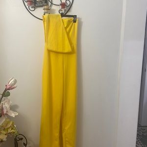 One shoulder tune romper